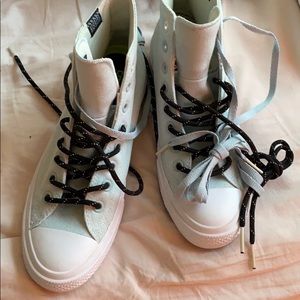 NWT Chuck Taylor All Star II.